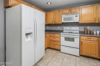 Photo #6: 6383394 Listing 