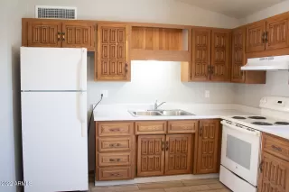 Photo #4: 6383462 Listing 