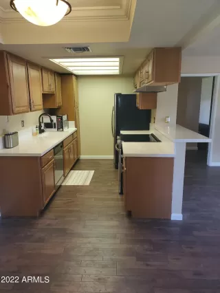 Photo #6: 6383540 Listing 
