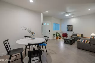 Photo #6: 6383606 Listing