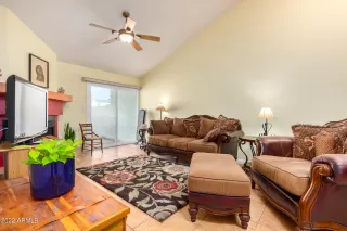 Photo #3: 6383623 Listing