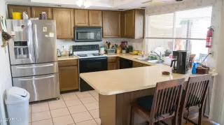 Photo #3: 6383821 Listing