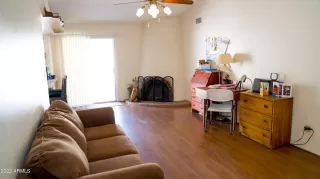 Photo #6: 6383821 Listing