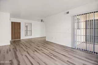 Photo #2: 6383928 Listing