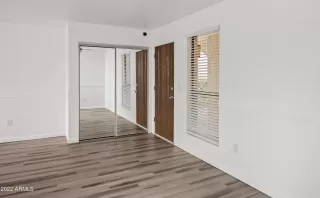 Photo #4: 6383928 Listing