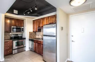 Photo #6: 6383949 Listing