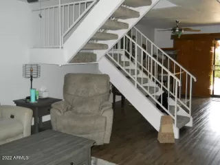 Photo #5: 6383960 Listing