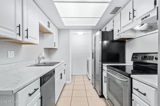 Photo #4: 6383973 Listing