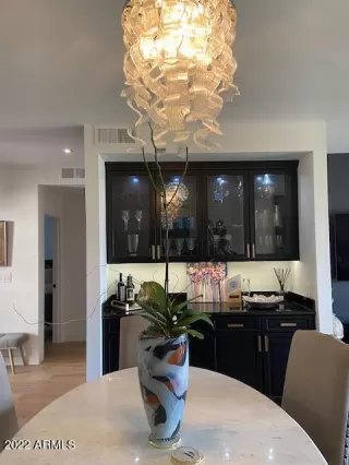 Photo #4: 6383998 Listing