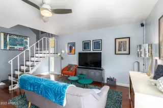 Photo #3: 6384120 Listing