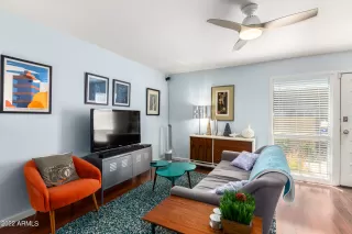 Photo #4: 6384120 Listing