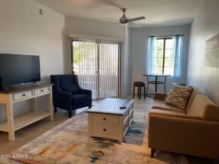 Photo #3: 6384180 Listing