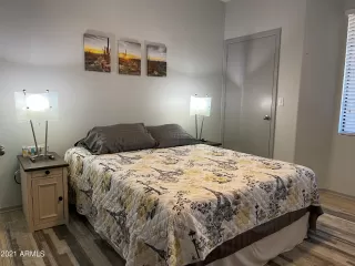 Photo #5: 6384180 Listing