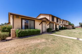 Photo #4: 6384182 Listing