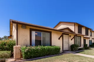 Photo #5: 6384182 Listing