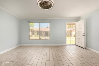 Photo #6: 6384182 Listing