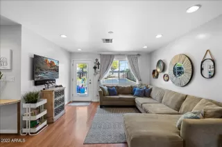 Photo #5: 6384239 Listing 