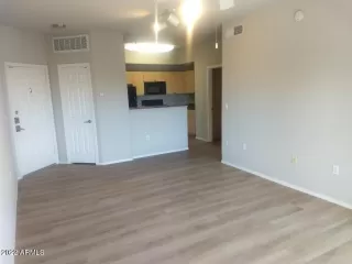 Photo #2: 6384344 Listing 