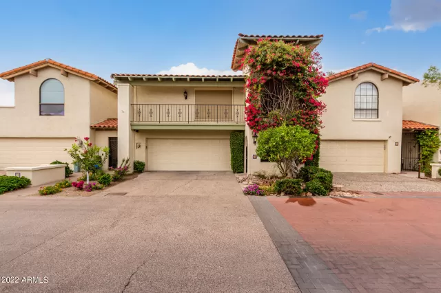 MLS: 6384348 Condo For Sale