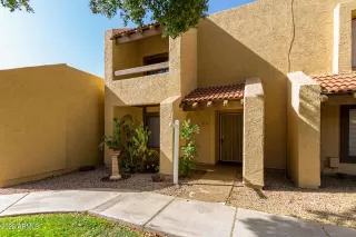 Photo #4: 6384398 Listing