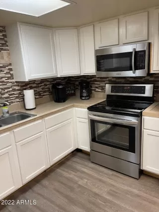 Photo #6: 6384584 Listing 
