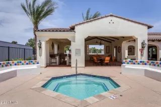 Photo #5: 6384670 Listing 