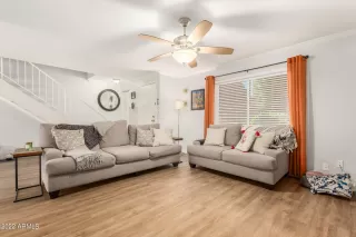 Photo #4: 6384796 Listing 