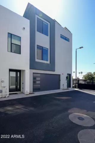 Photo #1: 6384873 Listing