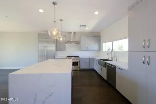 Photo #2: 6384873 Listing