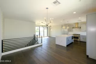 Photo #6: 6384873 Listing