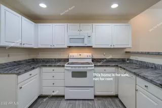 Photo #3: 6384940 Listing