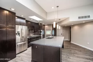 Photo #3: 6384980 Listing