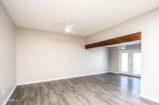 Photo #6: 6384980 Listing