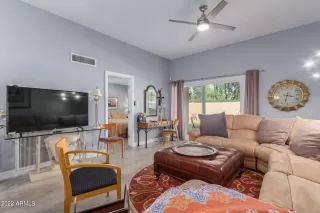 Photo #5: 6385303 Listing