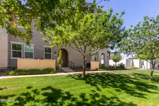 Photo #2: 6385336 Listing