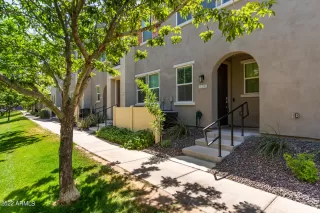 Photo #4: 6385336 Listing
