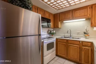 Photo #6: 6385415 Listing