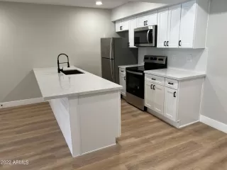 Photo #2: 6385534 Listing