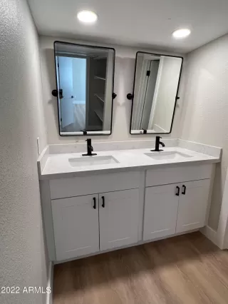 Photo #3: 6385534 Listing