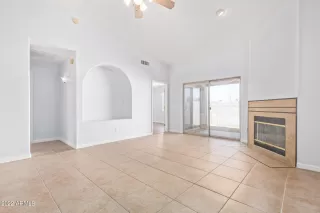 Photo #2: 6385881 Listing 