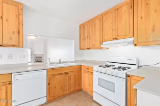 Photo #6: 6385881 Listing 