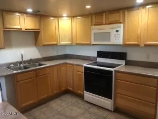 Photo #3: 6385948 Listing