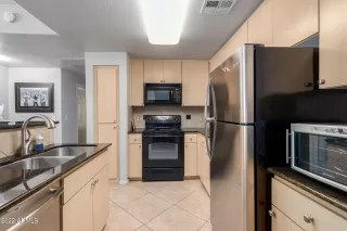 Photo #4: 6386027 Listing