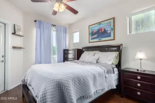 Photo #5: 6386027 Listing