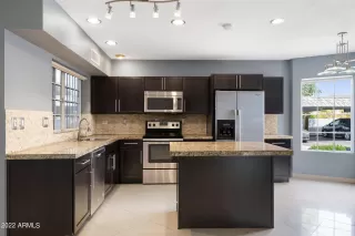 Photo #4: 6386179 Listing
