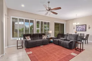 Photo #5: 6386232 Listing