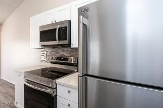 Photo #4: 6386258 Listing