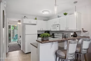 Photo #4: 6386412 Listing