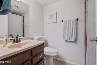 Photo #6: 6386412 Listing