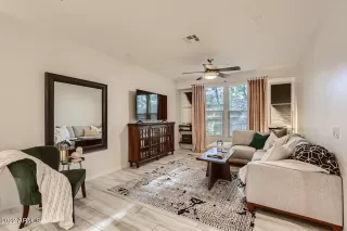 Photo #6: 6386524 Listing 